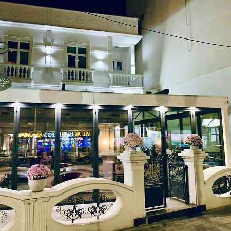 Bela Kuka Hotel Битола Экстерьер фото