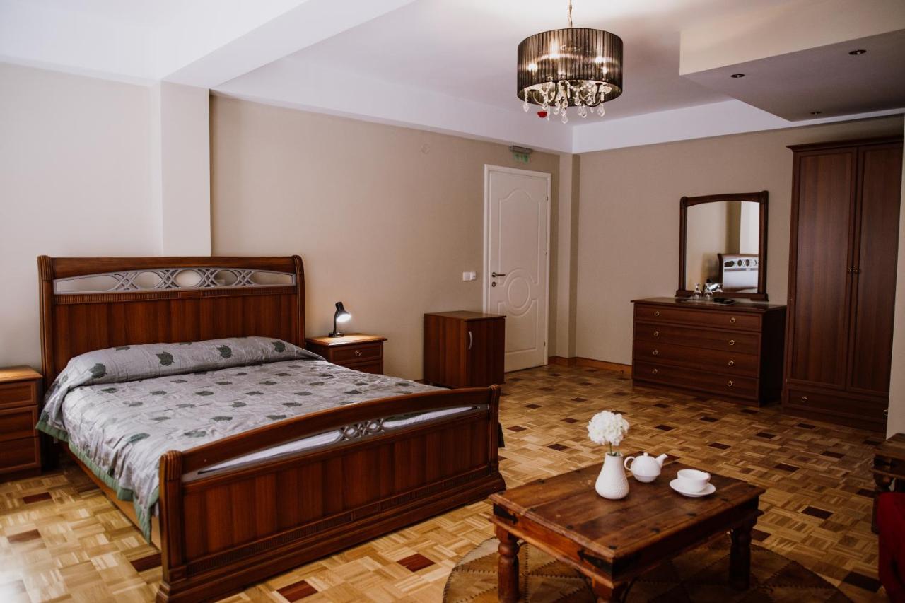 Bela Kuka Hotel Битола Экстерьер фото