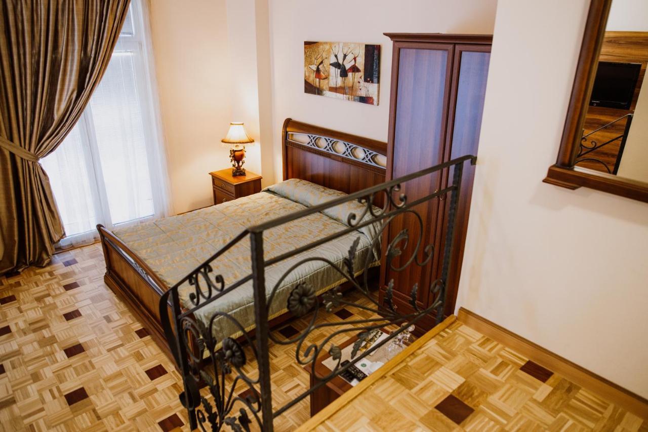 Bela Kuka Hotel Битола Экстерьер фото