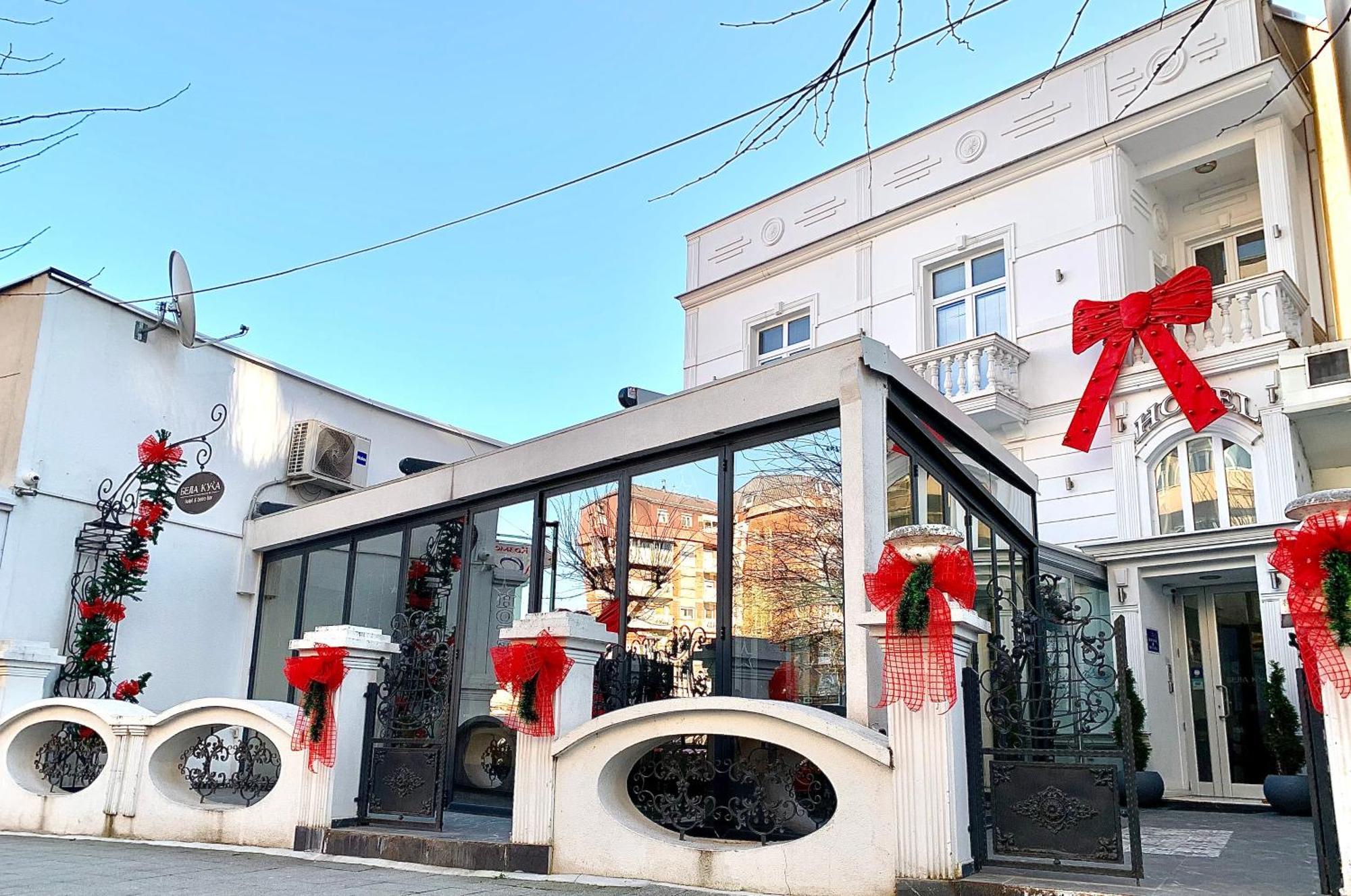 Bela Kuka Hotel Битола Экстерьер фото